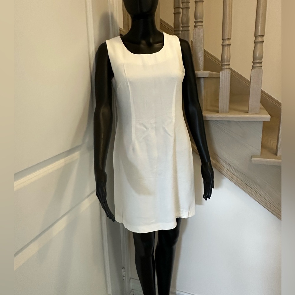 5/$20 Off-White sleeveless dress with jacket